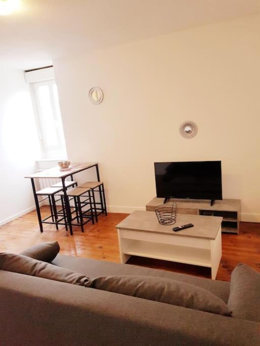 Apartamento Le Jeanne 4/6 Couchages, Wifi, Sanctuaire Lourdes Exterior foto
